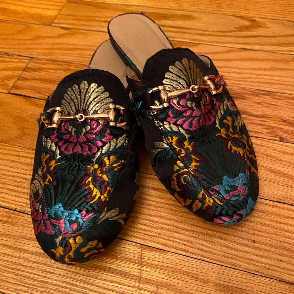 Wanted Multicolor Mules